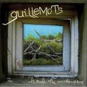 Der musikalische text A SAMBA THROUGH IN THE SNOWY RAIN von GUILLEMOTS ist auch in dem Album vorhanden Through the window pane (2006)