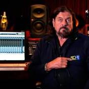 Der musikalische text TIJUANIAC von THE ALAN PARSONS PROJECT ist auch in dem Album vorhanden A valid path (2004)