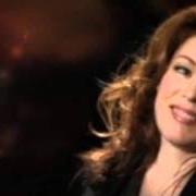 Der musikalische text IL FALLAIT PAS von ISABELLE BOULAY ist auch in dem Album vorhanden Fallait pas (1996)