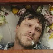 Der musikalische text A MILLION & ONE NEW WAYS TO DIE von JAMIE T ist auch in dem Album vorhanden The theory of whatever (2022)