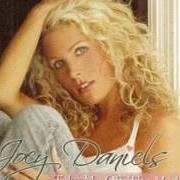 Der musikalische text KISS-N-TELL von JOEY DANIELS ist auch in dem Album vorhanden Take me off the market (2005)