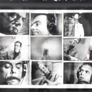 Der musikalische text SEVEN LITTLE INDIANS von JOHN HIATT ist auch in dem Album vorhanden Stolen moments (1990)