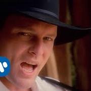 Der musikalische text EVERYTIME I FALL (IT BREAKS HER HEART) von JOHN MICHAEL MONTGOMERY ist auch in dem Album vorhanden Life's a dance (1992)