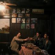 Der musikalische text HEAT OF THE MOMENT von JONAS BROTHERS ist auch in dem Album vorhanden Greetings from your hometown (2025)