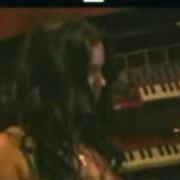 Der musikalische text MUSIC (OUTRO) von JOSS STONE ist auch in dem Album vorhanden Introducing joss stone (2007)