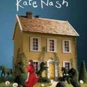 Der musikalische text THE SHIT SONG von KATE NASH ist auch in dem Album vorhanden Made of bricks (2007)