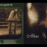 Der musikalische text UNA GIORNATA CON MIO PADRE von ALICE ist auch in dem Album vorhanden La mia poca grande età (1975)