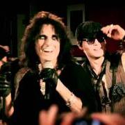 Der musikalische text A BAD SITUATION von ALICE COOPER ist auch in dem Album vorhanden Welcome 2 my nightmare (2011)