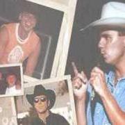 Der musikalische text BEER IN MEXICO von KENNY CHESNEY ist auch in dem Album vorhanden The road and the radio (2005)