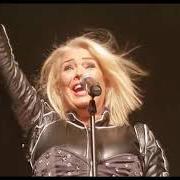 Der musikalische text BIRTHDAY von KIM WILDE ist auch in dem Album vorhanden Here come the aliens (2018)