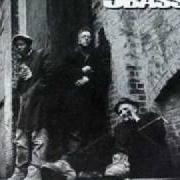 Der musikalische text DADDY RICH IN THE LAND OF 1210 von 3RD BASS ist auch in dem Album vorhanden Derelicts of dialect (1991)