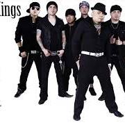 Der musikalische text AMORES COMO EL TUYO (VERSION CUMBIA) von KUMBIA KINGS ist auch in dem Album vorhanden 4 (2003)