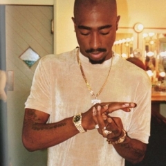 2Pac